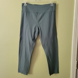 Women's High-Waisted Leggings - Gray